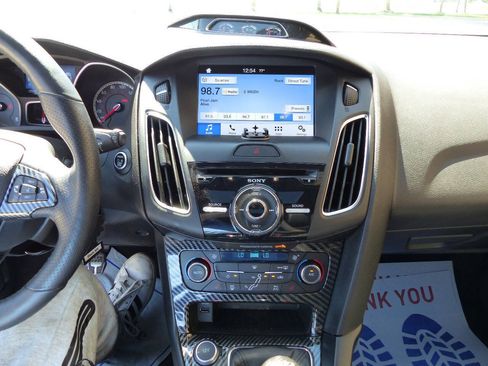 Used 2016 Ford Focus ST w/ Equipment Group 402A FWD image 32