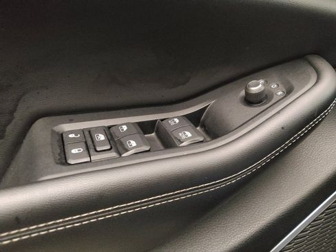 Used 2023 Jeep Grand Cherokee 4WD 4xe image 27