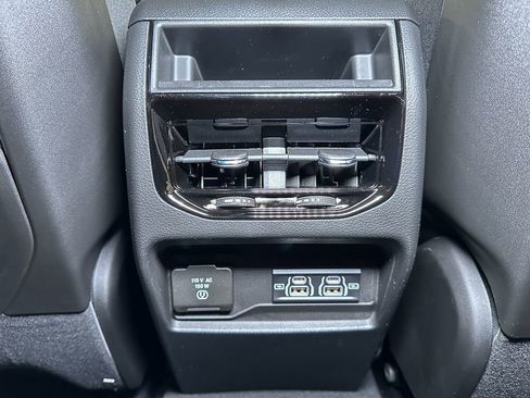 New 2025 Jeep Grand Cherokee Laredo image 23