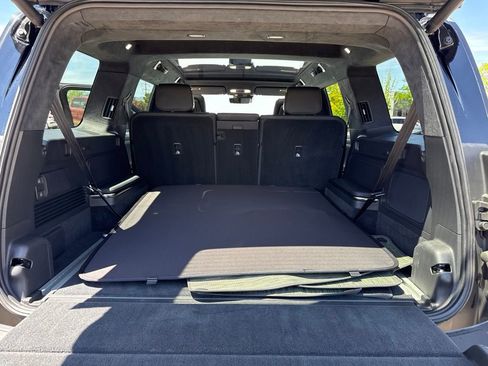 Used 2023 Rivian R1S Adventure AWD/4WD image 24