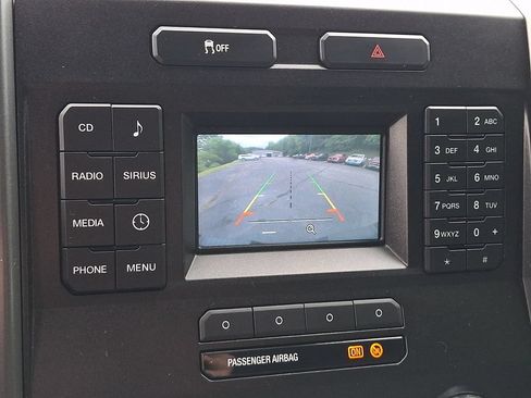 Used 2017 Ford F250 XLT AWD/4WD image 18