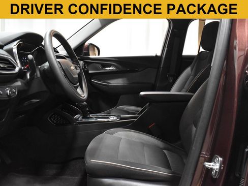 Used 2023 Chevrolet TrailBlazer LT w/ Convenience Package AWD/4WD image 4