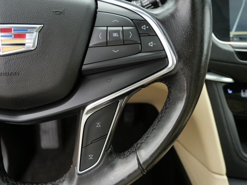 Used 2019 Cadillac XT5 Luxury AWD/4WD image 30