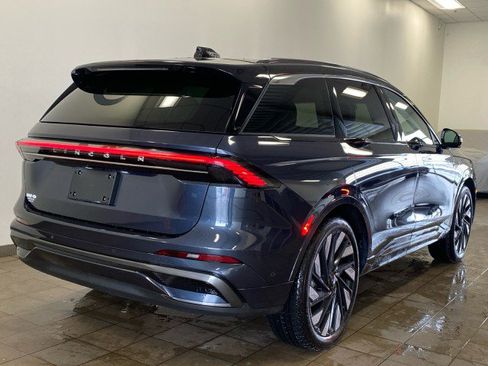 Used 2024 Lincoln Nautilus Black Label w/ Jet Appearance Package (87T) image 7