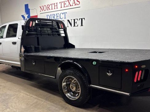 Used 2019 RAM 5500 4x4 Crew Cab image 9