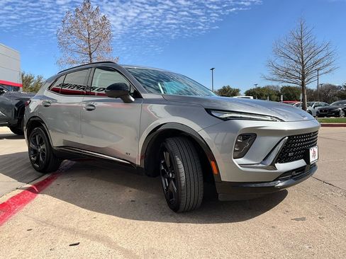 Used 2024 Buick Envision Sport Touring image 4