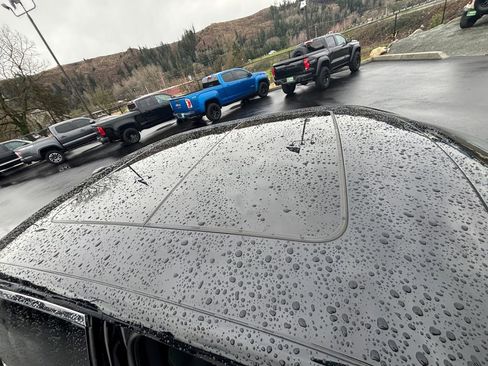 Used 2013 Chrysler 300 S image 29