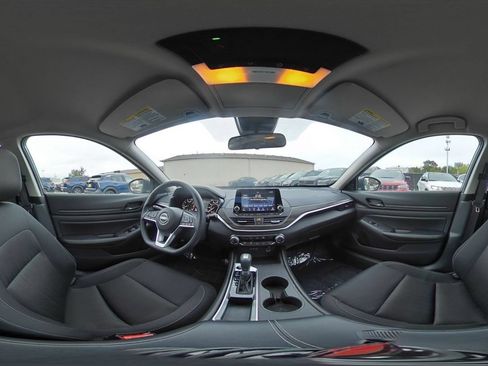 Used 2026 Nissan Altima 2.5 SV FWD image 41