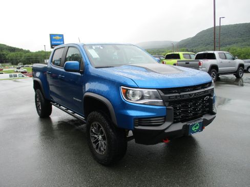 Used 2021 Chevrolet Colorado ZR2 AWD/4WD image 3