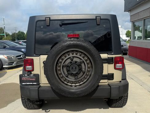 Used 2017 Jeep Wrangler Unlimited Sport w/ Quick Order Package 24S AWD/4WD image 8