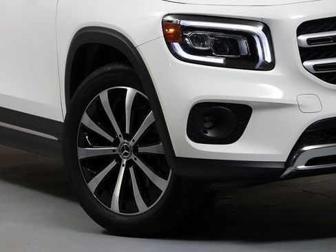 Certified 2023 Mercedes-Benz GLB 250 4MATIC image 3