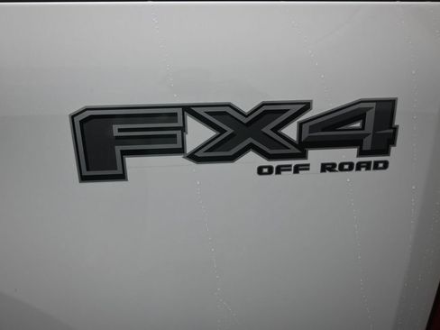 New 2026 Ford F250 Lariat w/ Black Appearance Package AWD/4WD image 23