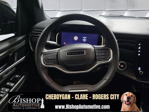 Used 2024 Jeep Wagoneer L Series III w/ Flexible Seating Group image 23
