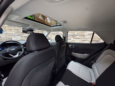 New 2026 Hyundai Venue SEL image 15