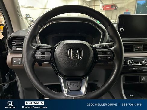 Certified 2025 Honda Pilot Elite image 16