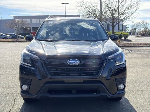Used 2022 Subaru Forester Premium AWD/4WD image 32