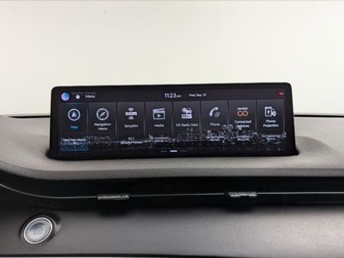 Used 2022 Genesis GV70 2.5T w/ Select Package image 28