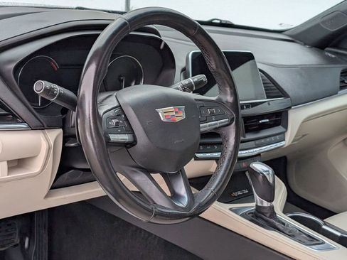 Used 2020 Cadillac CT4 Luxury w/ Sun And Sound Package image 24