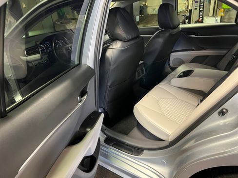 Used 2023 Toyota Camry SE w/ Cold Weather Package image 34