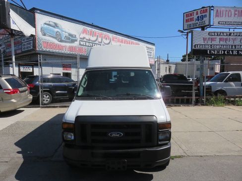 Used 2013 Ford E-250 and Econoline 250 Extended w/ PWR Group image 6