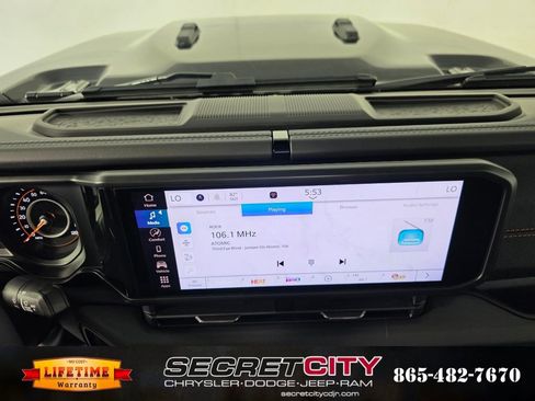 New 2025 Jeep Gladiator Mojave image 20