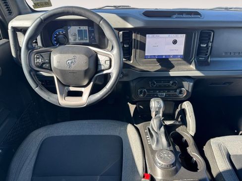 Used 2022 Ford Bronco Big Bend image 12