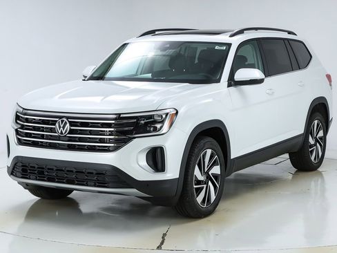 New 2026 Volkswagen Atlas SE image 40