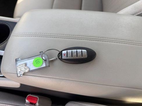 Used 2025 Nissan Altima 2.5 SV image 22