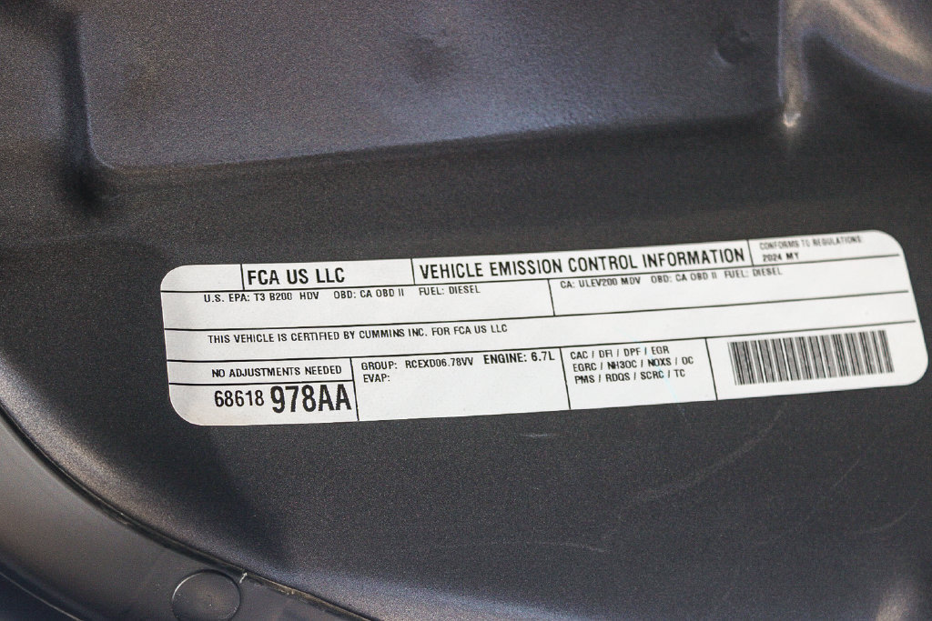 Used 2024 RAM 2500 Laramie AWD/4WD image 28
