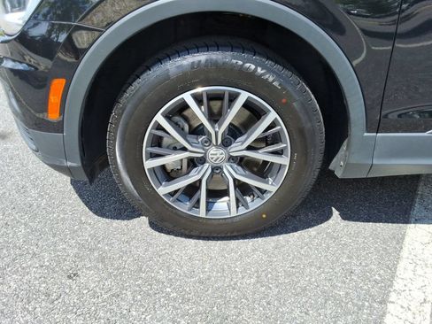 Used 2021 Volkswagen Tiguan S FWD image 10