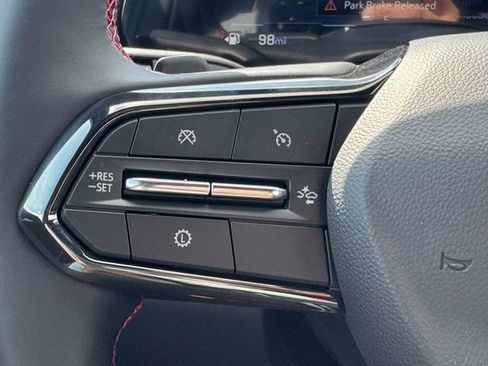 New 2026 Chevrolet Equinox RS w/ Convenience Package III FWD image 17