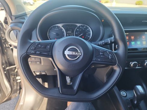 Used 2024 Nissan Kicks S FWD image 9