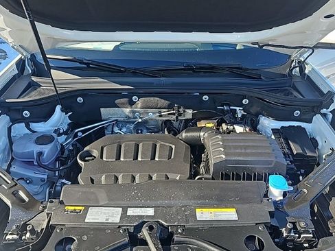 New 2026 Volkswagen Atlas Cross Sport SEL AWD/4WD image 10
