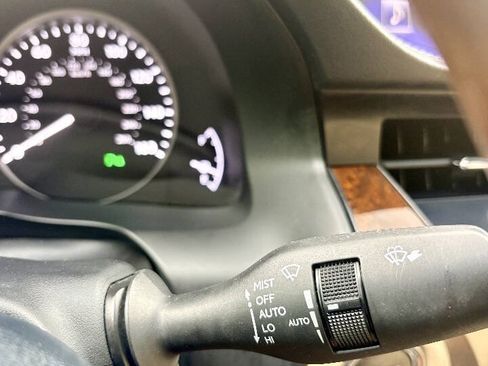Used 2015 Lexus ES 350 w/ Premium Package FWD image 19