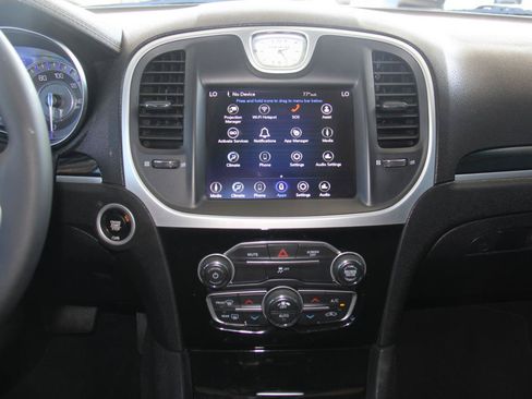 Used 2023 Chrysler 300 Touring w/ Sport Appearance Package RWD image 15