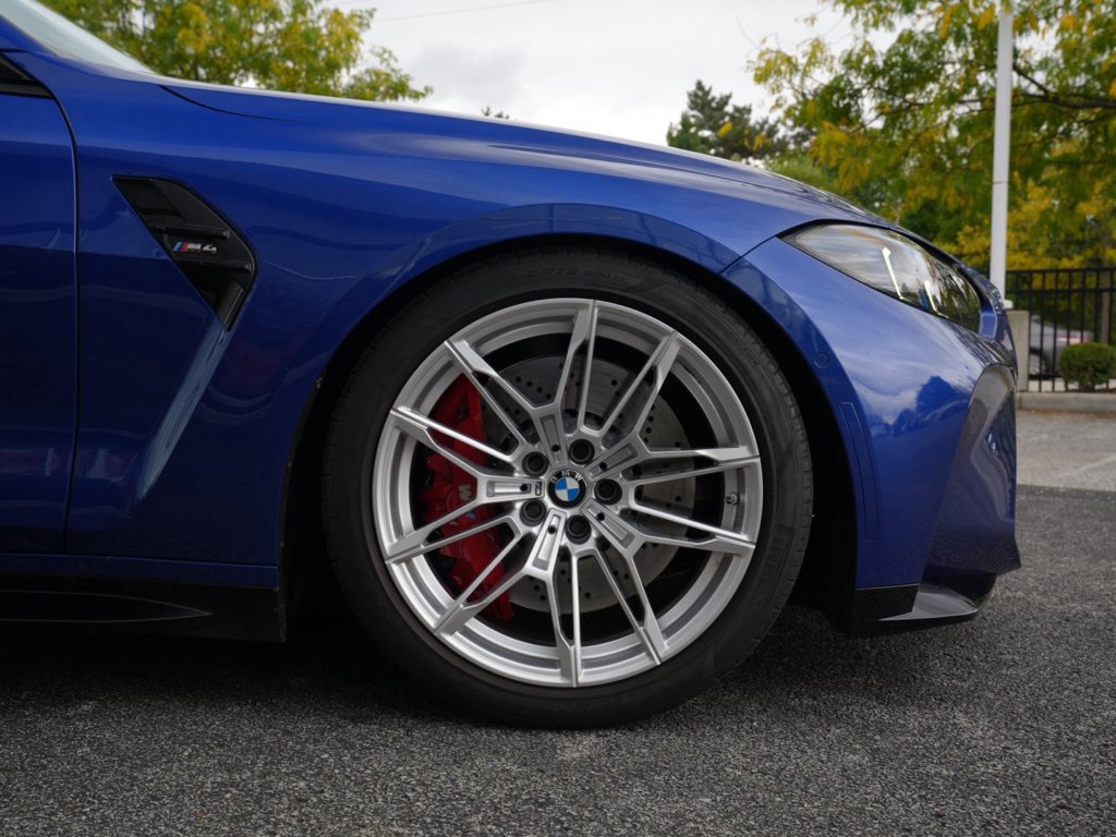 Used 2025 BMW M4 Coupe w/ Executive Package RWD image 28