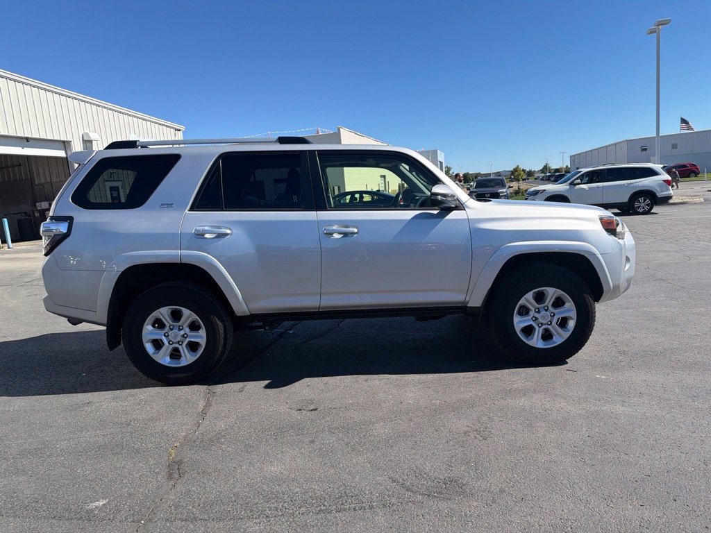 Used 2023 Toyota 4Runner SR5 Premium w/ Moonroof Package AWD/4WD image 8