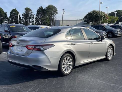 Used 2024 Toyota Camry LE FWD image 7