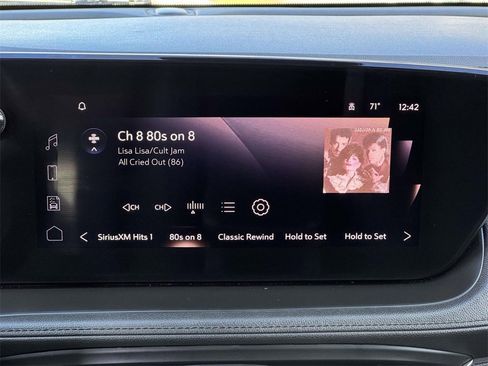 Used 2024 Buick Encore GX Sport Touring w/ Comfort Package image 3