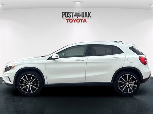 Used 2016 Mercedes-Benz GLA 250 image 4
