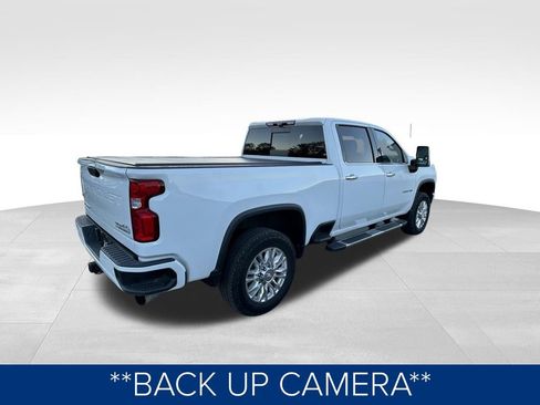 Used 2021 Chevrolet Silverado 2500 High Country image 3