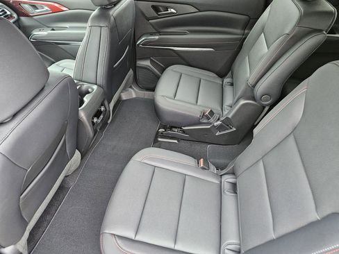 New 2026 Chevrolet Traverse Z71 w/ Driver Confidence Package image 30