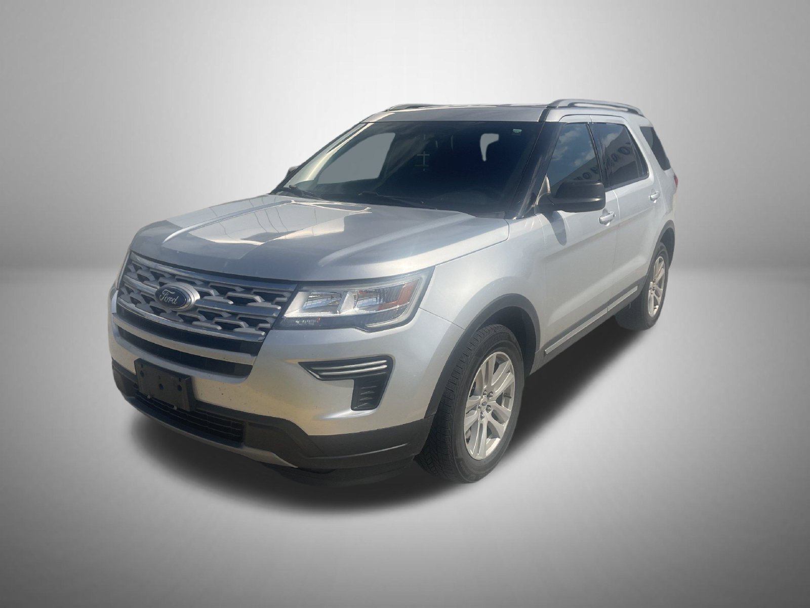 Used 2019 Ford Explorer XLT AWD/4WD image 1