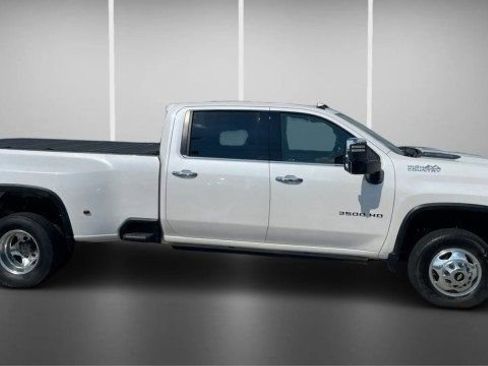Used 2021 Chevrolet Silverado 3500 High Country AWD/4WD image 7