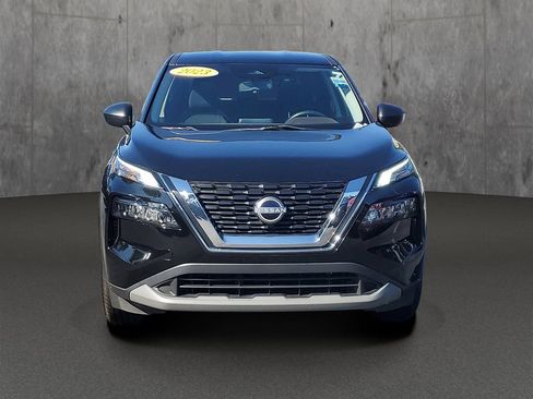 Used 2023 Nissan Rogue S FWD image 2