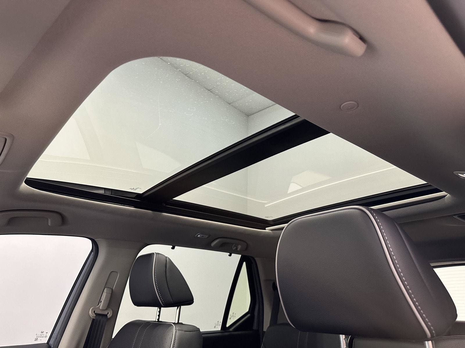 Certified 2025 Honda Pilot Elite image 18