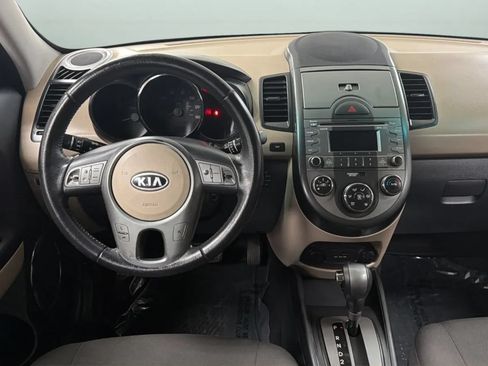 Used 2010 Kia Soul ! FWD image 10