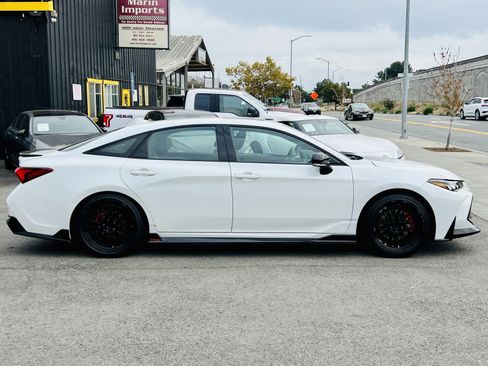 Used 2020 Toyota Avalon TRD image 4