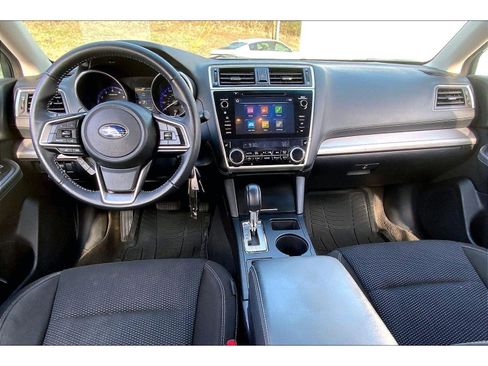 Used 2018 Subaru Outback 2.5i Premium image 13