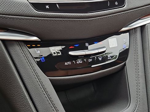 Certified 2026 Cadillac XT5 Premium Luxury w/ Driver Assist Package AWD/4WD image 16